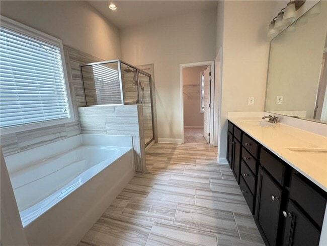 Building Photo - 1572 Dover Creek Ln