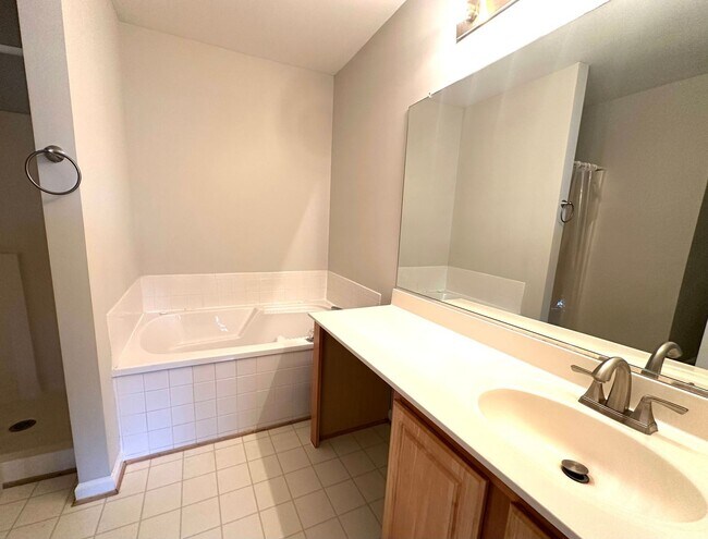 Building Photo - Move-In Special: $200 off 1st full months rent with a lease starting in February 2026 : Call Aman...