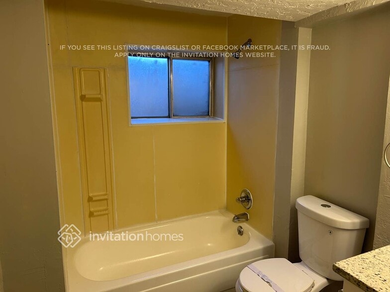 Building Photo - 4518 Wordsworth Cir S