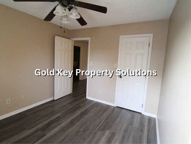 Building Photo - 700 High St