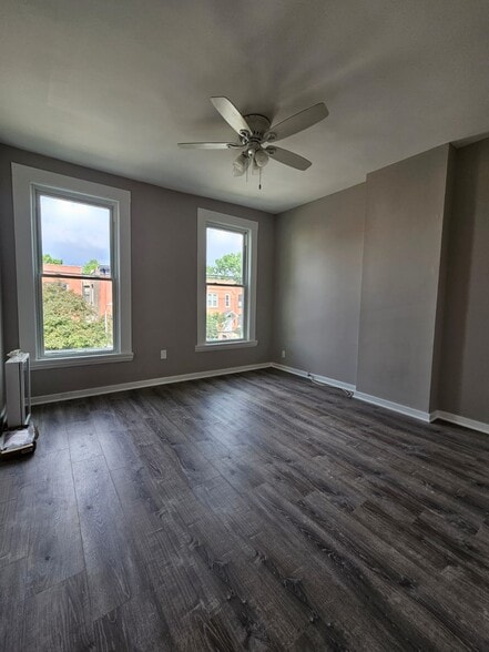 Building Photo - 909 S Bell Ave