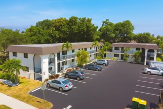 Building Photo - Wilton Manors