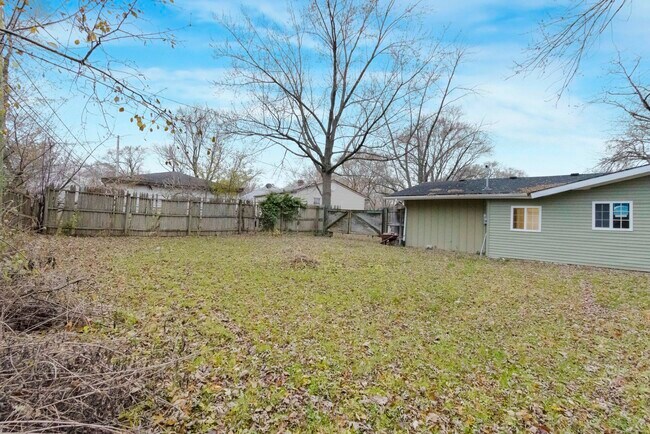 Building Photo - 22339 Strassburg Ave
