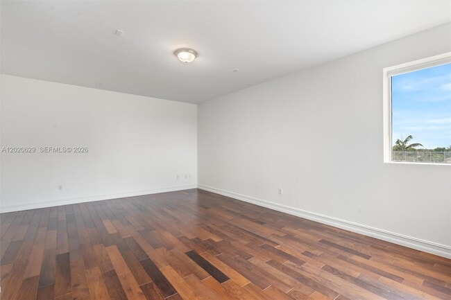 Building Photo - 455 E Palmetto Park Rd