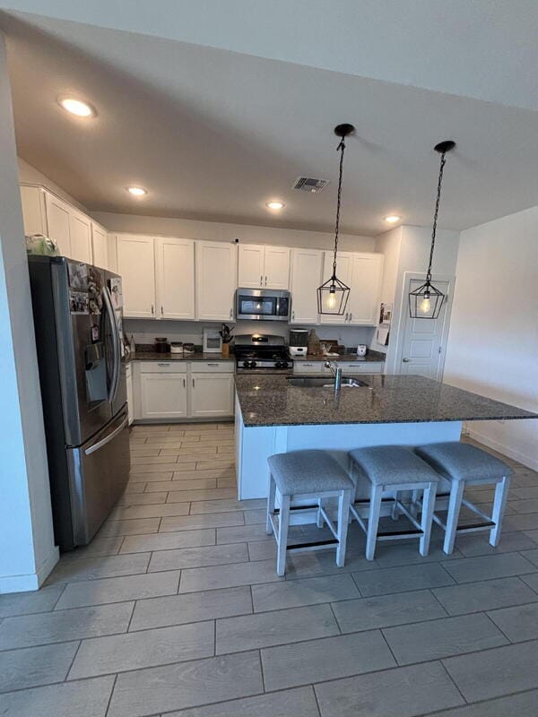 Building Photo - 40525 Bravo Dr