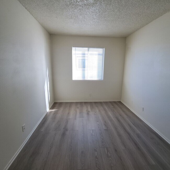 Building Photo - 156 Judy Ln