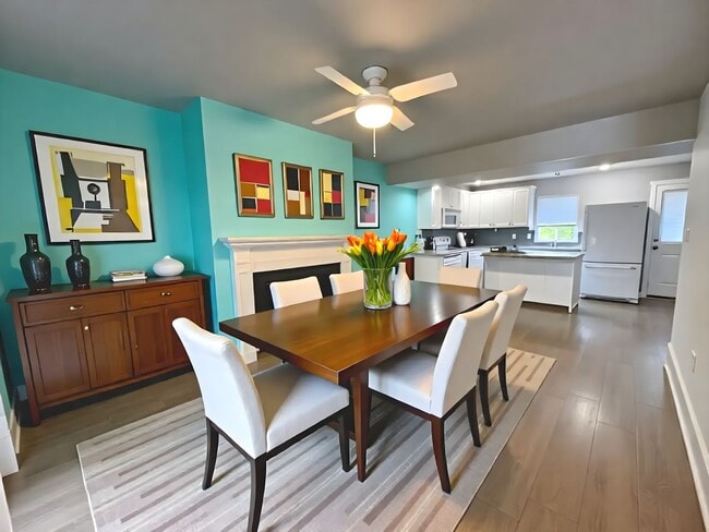 Primary Photo - 2 Bedroom 2.5 Bathroom Townhome in Mechani...