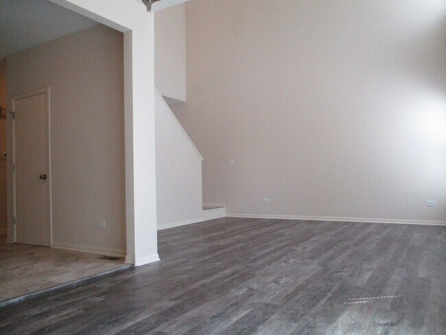 Building Photo - 356 Littleton Trail