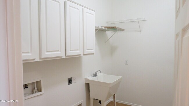 Building Photo - 30899 N 125th Dr