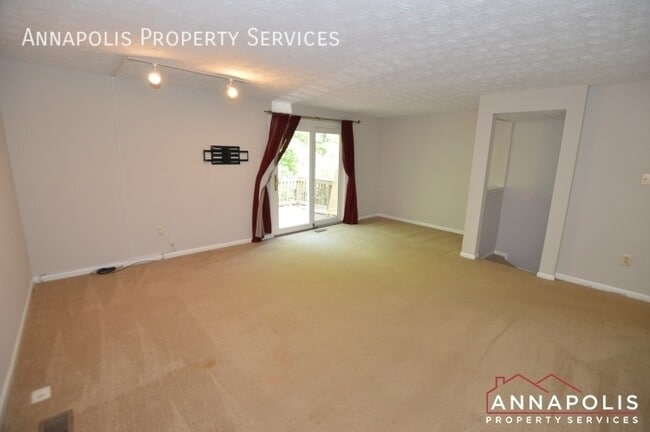 Building Photo - 1186 White Coral Ct