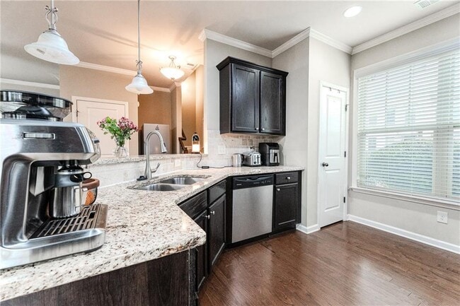 Building Photo - 801 Village Field Ct NW