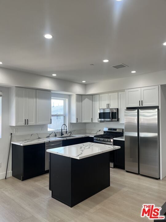 Building Photo - 212 E 29th St