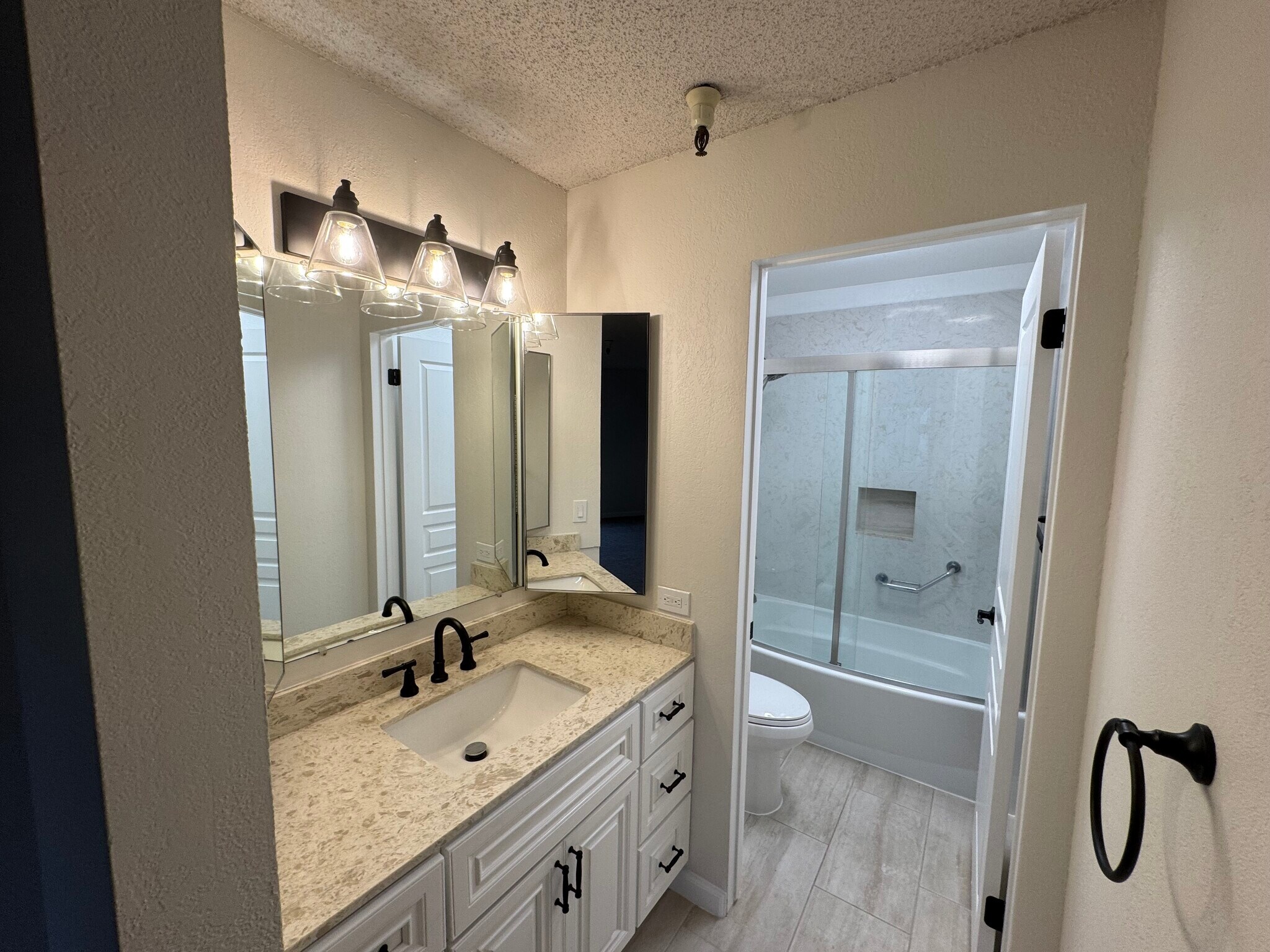 Building Photo - 545 Pierce St