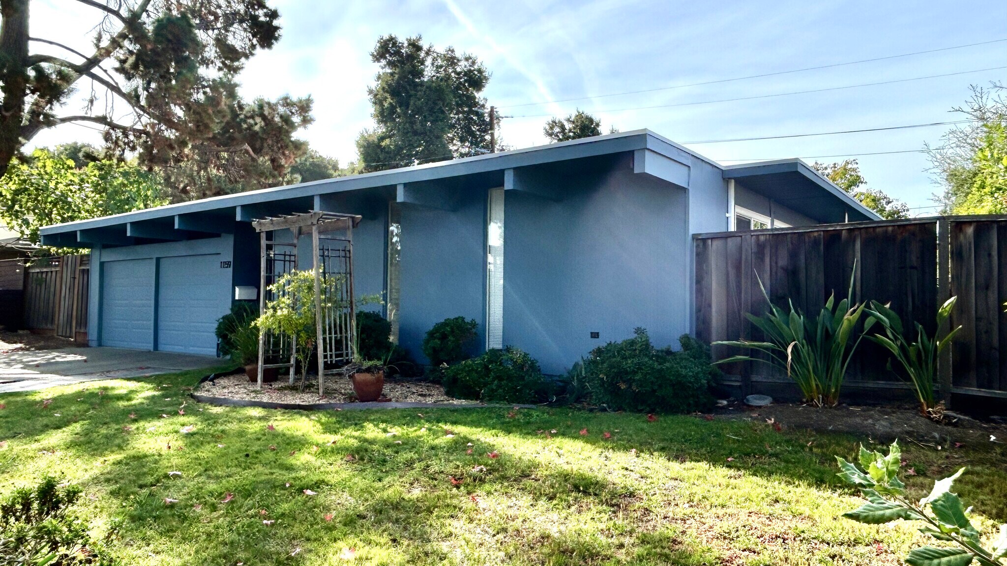 Building Photo - 1159 Pome Ave