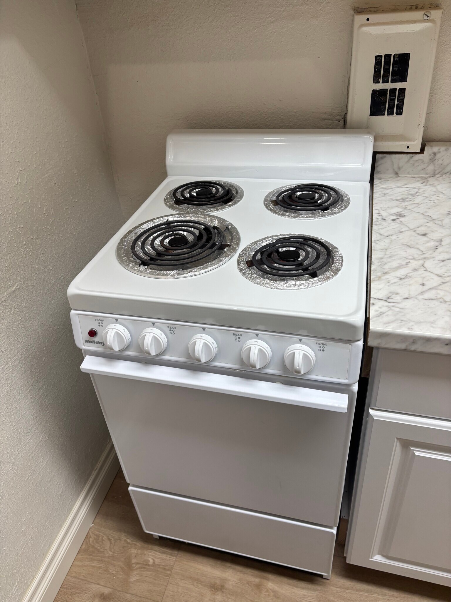 Building Photo - 1075 W State St