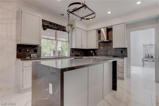 Building Photo - 2500 Hacker Dr