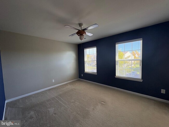 Building Photo - 537 Prizer Ct