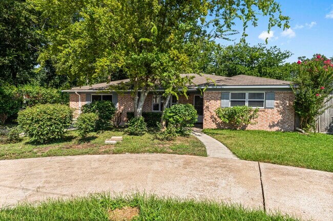 Primary Photo - 21806 Falvel Rd