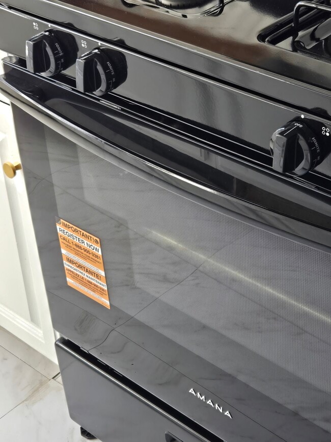 Building Photo - 2445 Brookwood St