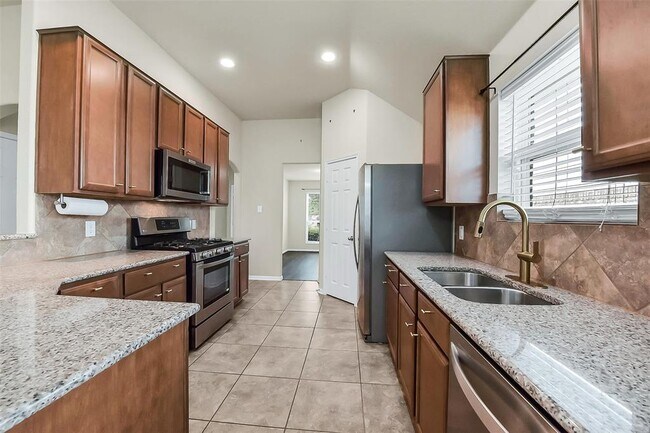Building Photo - 5114 Espuela Ln