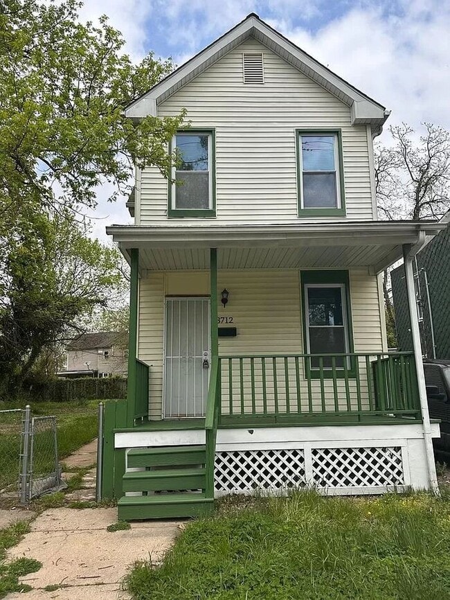 Primary Photo - 3 Bedroom Detached Home