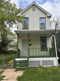 Building Photo - 3 Bedroom Detached Home