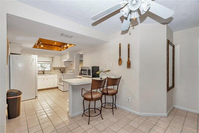 Building Photo - 11636 Osceola Rd