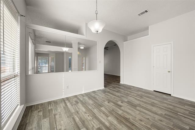 Building Photo - 1417 Warwick Dr