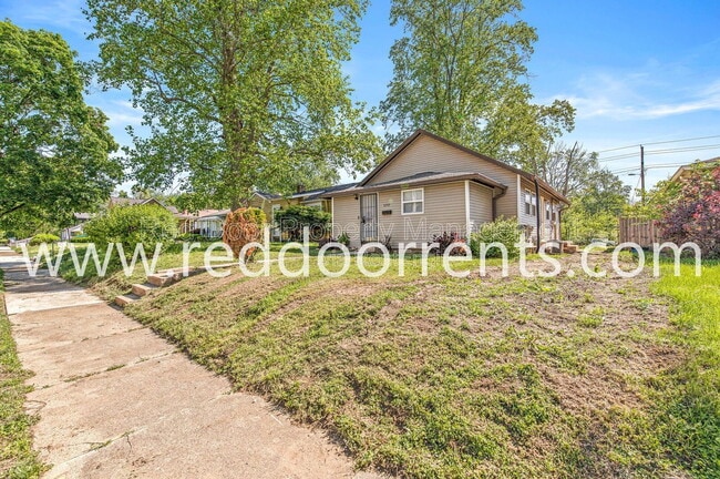 Building Photo - 3207 N Arsenal Ave