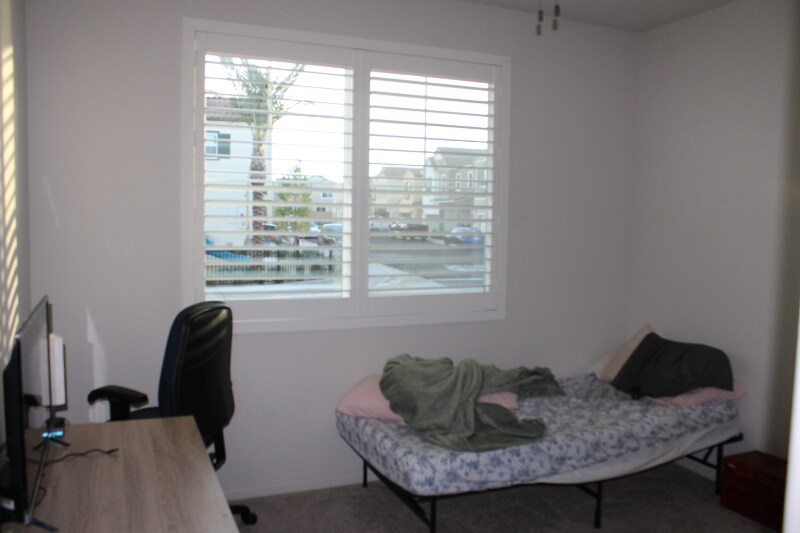 Building Photo - 26840 Red Dr