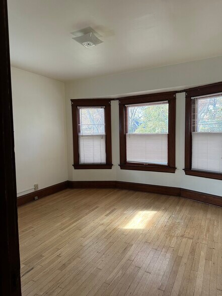 Building Photo - 2171 West Blvd
