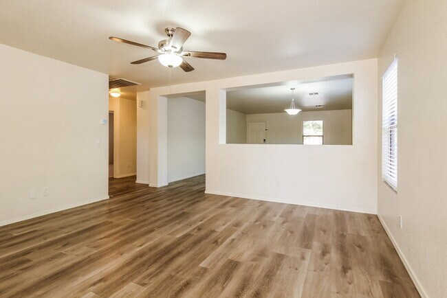 Building Photo - 11841 W Wethersfield Rd