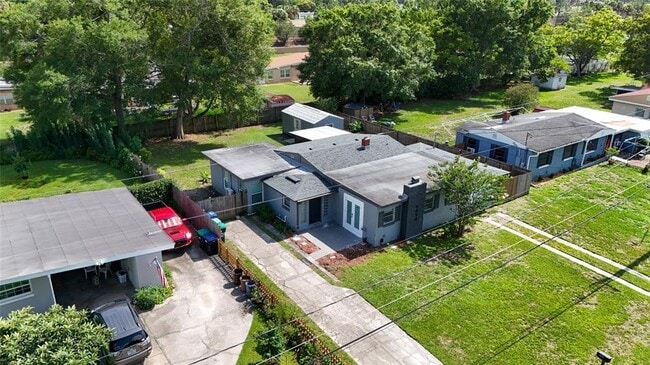 Building Photo - 6036 Dogwood Dr