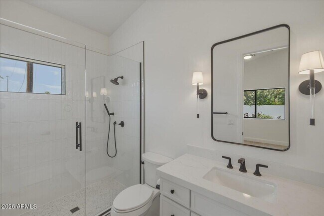 Building Photo - 6050 E Hollyhock St
