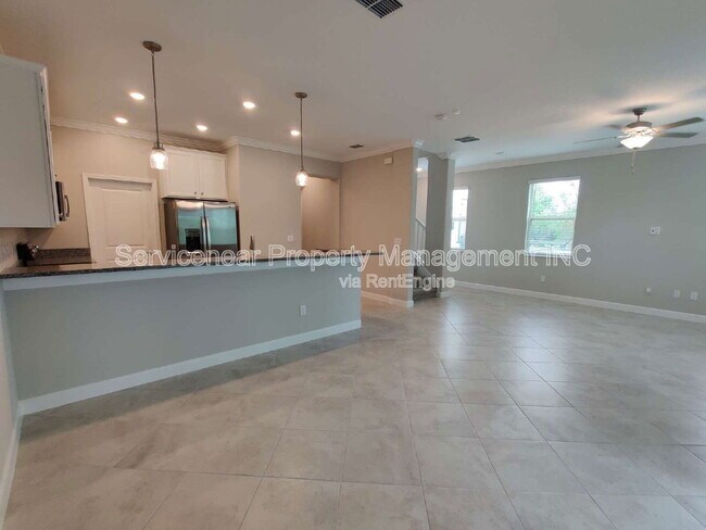 Building Photo - 23300 Willow Glen Way