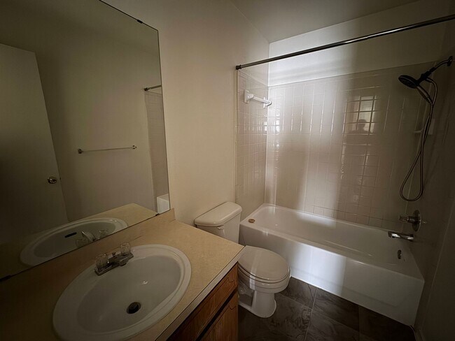 Building Photo - 4503 Jeff Scott Dr