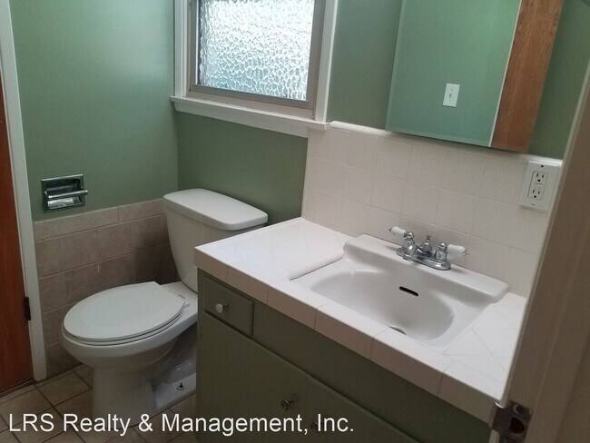 Building Photo - 4 br, 2 bath House - 2231 Nutwood