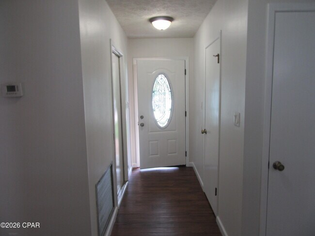 Building Photo - 8629 Deerpoint Dr