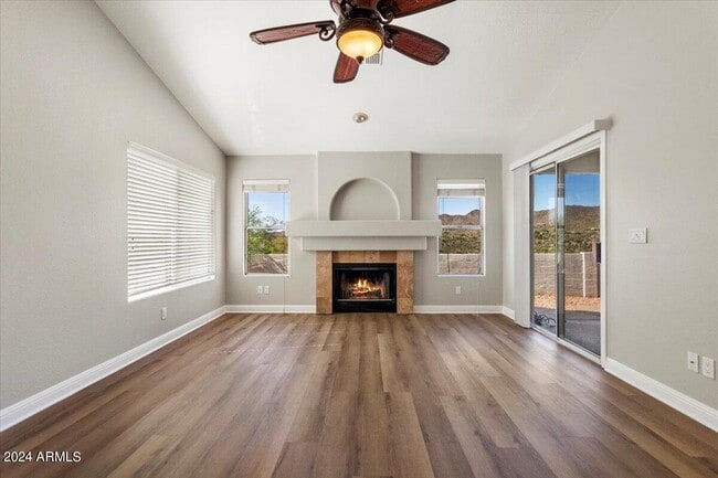 Building Photo - 15461 E Golden Eagle Blvd
