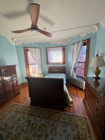 Building Photo - 47 Dartmouth St