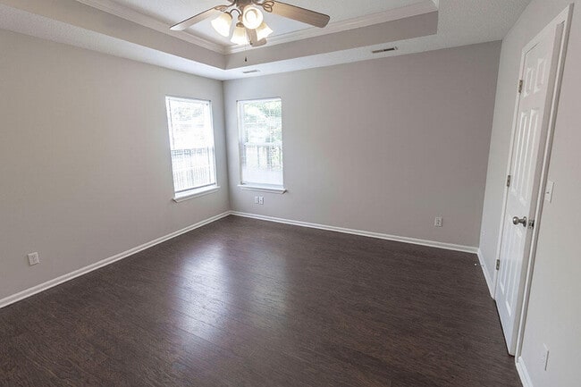 Building Photo - 1871 Field St