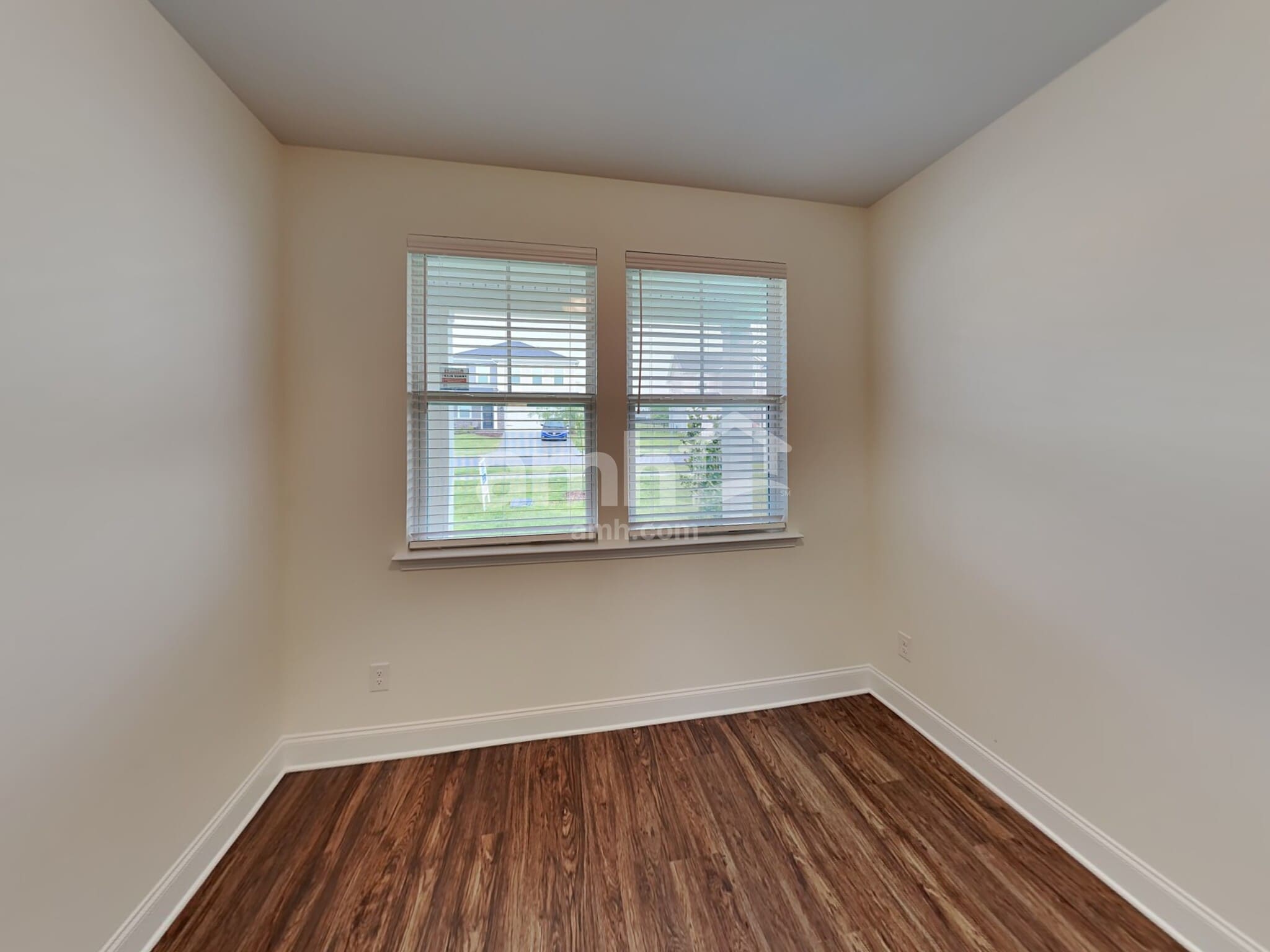 Building Photo - 2000 Bennett Dr