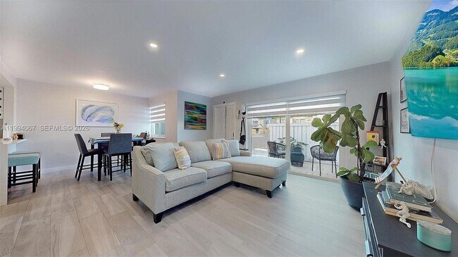 Building Photo - 6840 SW 45th Ln