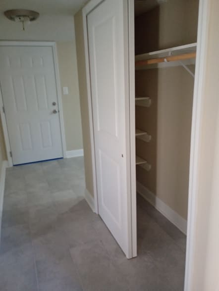 Building Photo - 1245 84th Ave N