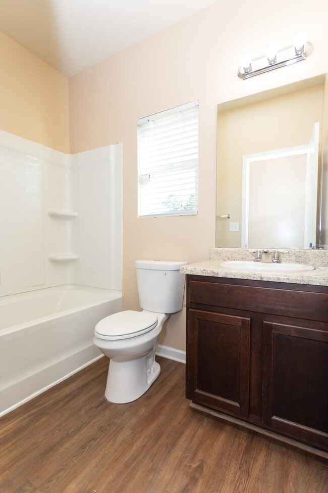 Building Photo - 4632 Southwind Rd