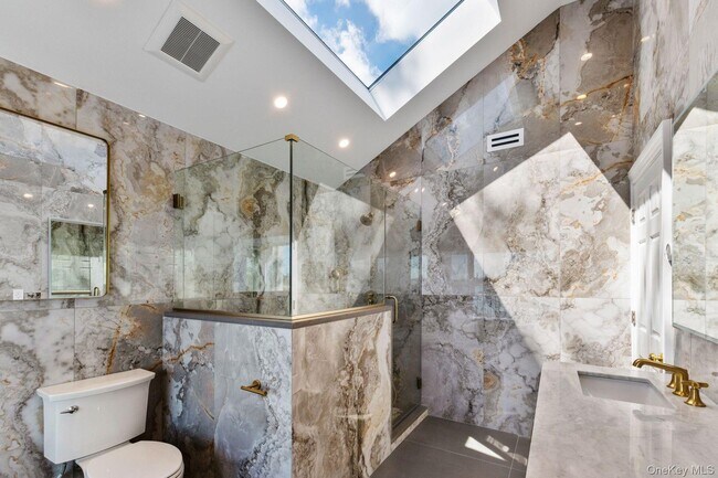 Building Photo - 49 Harborview W