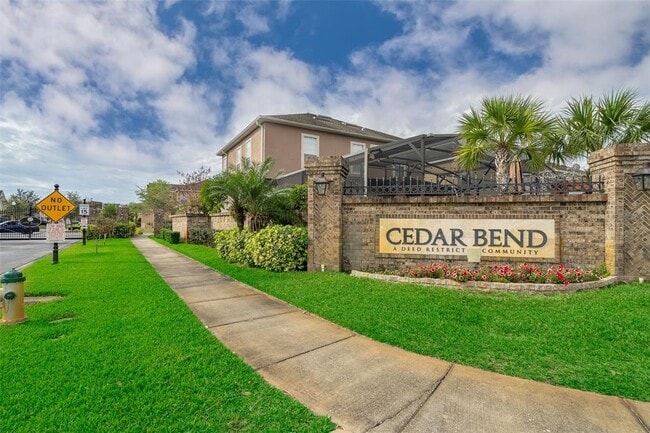 Building Photo - 2335 Cedar Garden Dr