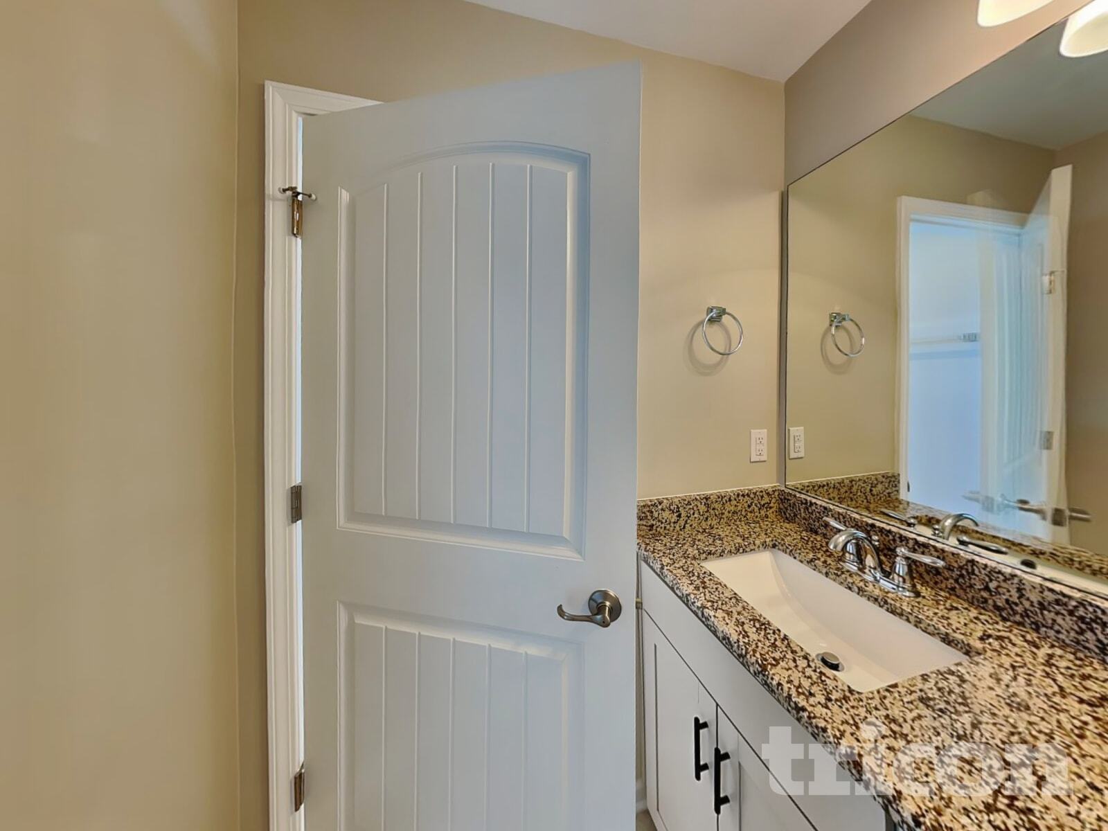 Building Photo - 319 Imperial Ct