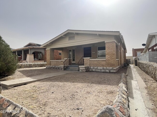 Building Photo - 3720 Chester Ave