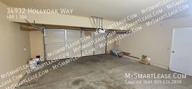 Building Photo - 34932 Hollyoak Way